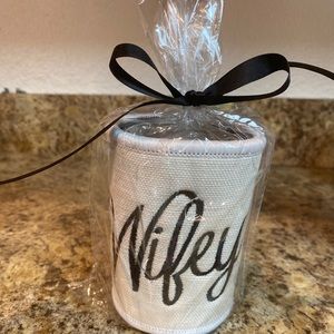 Wifey coozie